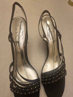 The Touch of Nina Black Rhinestone Slingback Sandals NWoT 8.5